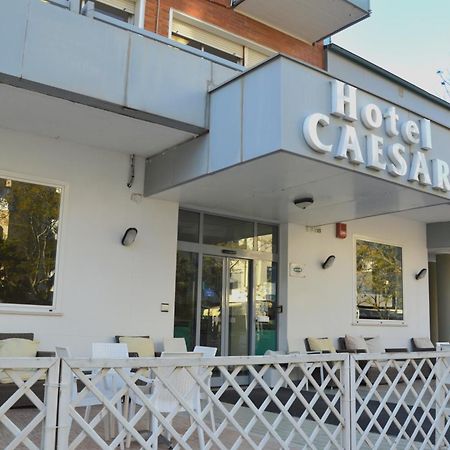 Hotel Caesar Pesaro Esterno foto