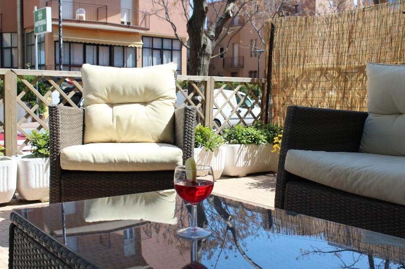 Hotel Caesar Pesaro Esterno foto